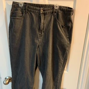 AEO curvy hi rise mom jean washed black size 18